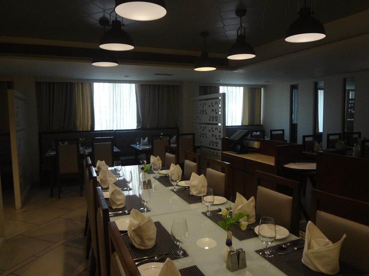 Comfort Inn Donil Вадодара Екстер'єр фото