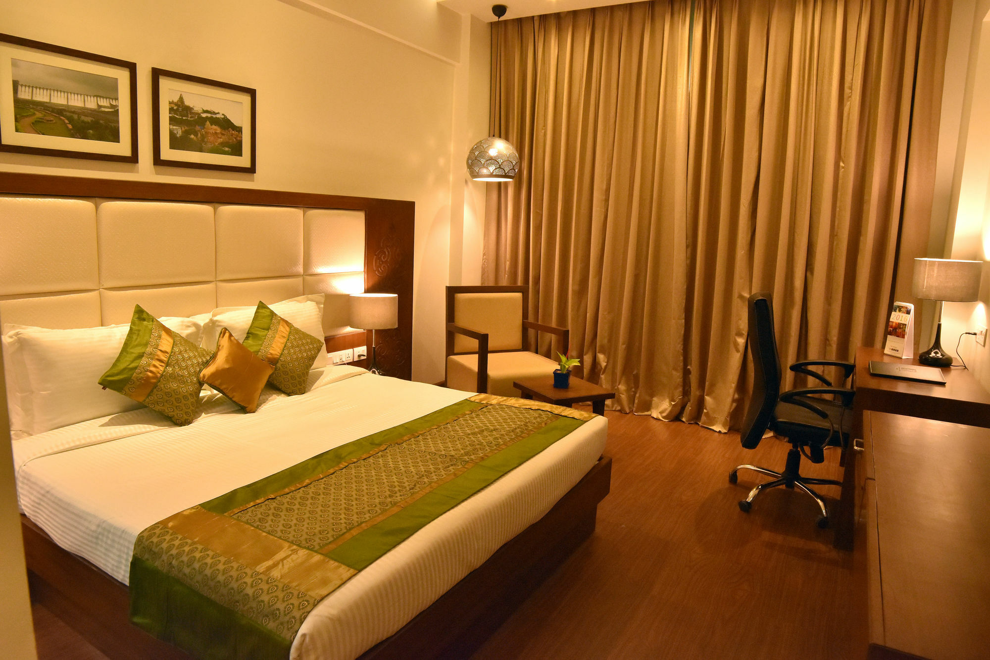 Comfort Inn Donil Вадодара Екстер'єр фото